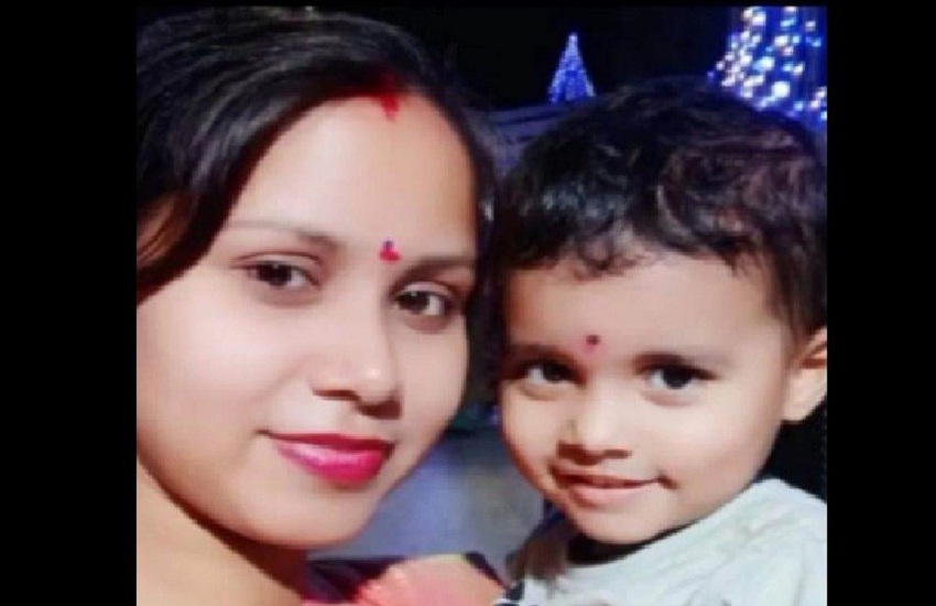 The woman hanged herself as soon as her husband went to work, people were shocked to see the dead body hanging on the noose