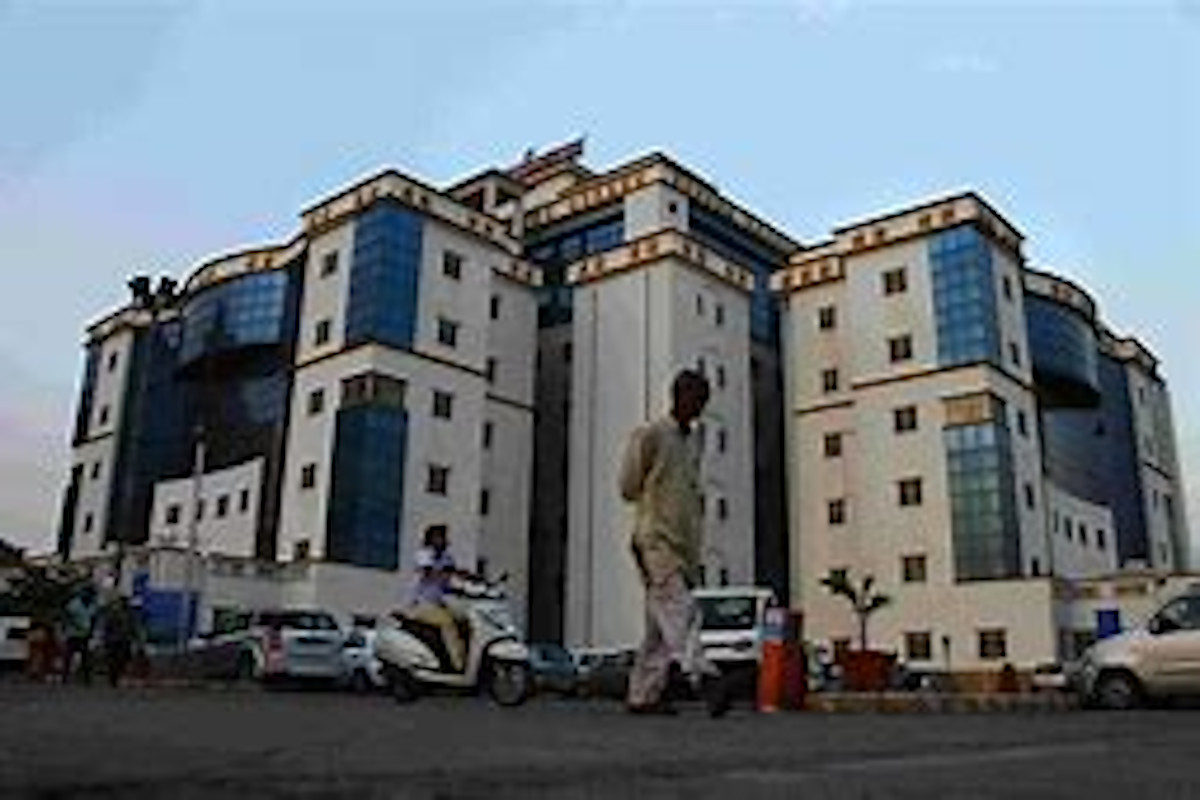लोहिया संस्थान में अब रिटायर और बूढ़े चतुर्थ श्रेणी के कर्मचारी खीचेंगे 'स्ट्रेचर ', शुरू हुई भर्ती प्रक्रिया