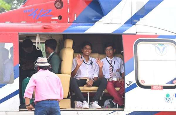 CG Board Toppers Helicopter Joy Ride