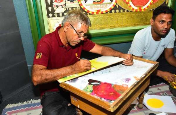 Art exhibition focused on Lord Shri Radha Govind and Shrinathji