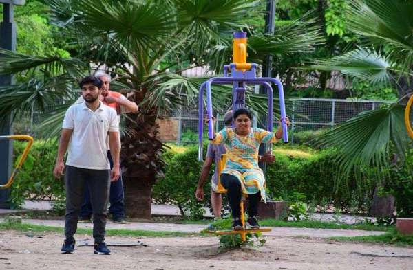 morning-walk-will-keep-you-healthy-and-fit