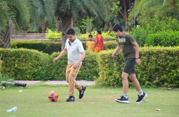 morning-walk-will-keep-you-healthy-and-fit