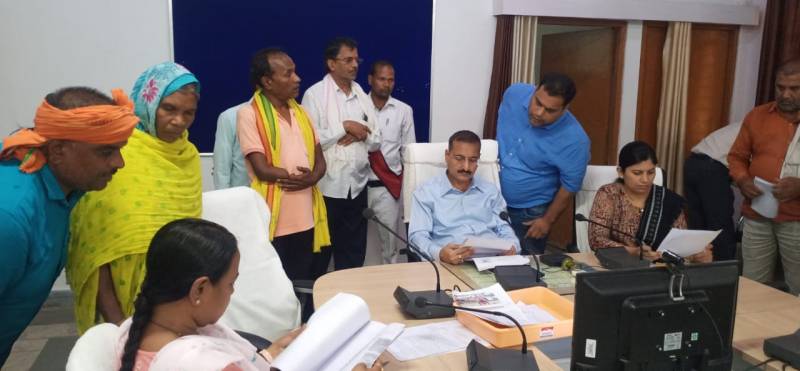 Applications came to take advantage of map modification, removal of encroachment and Sambal scheme, on-spot resolution of many