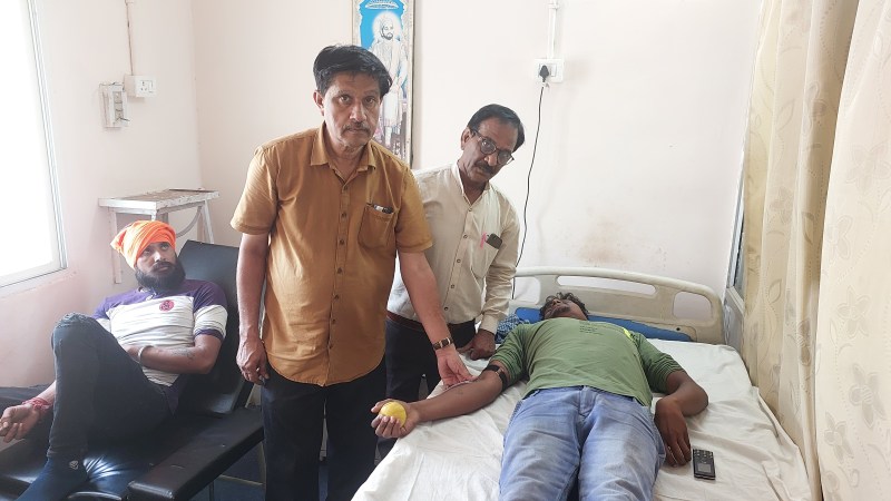 जिला अस्पताल:400 यूनिट की क्षमता वाले ब्लड बैंक में सिर्फ 40 यूनिट ब्लड