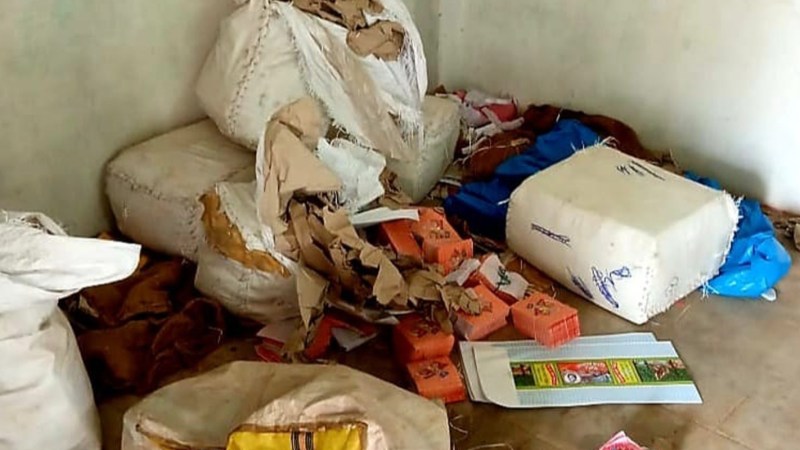 Meerut News: मेरठ में ब्रांडेड कंपनी का नकली हेयर रिमूवर और कास्मेटिक समान पकड़ा