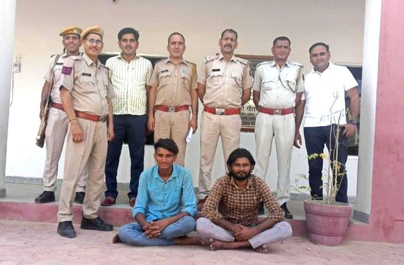 25 लाख की अवैध शराब के साथ दो गिरफ्तार