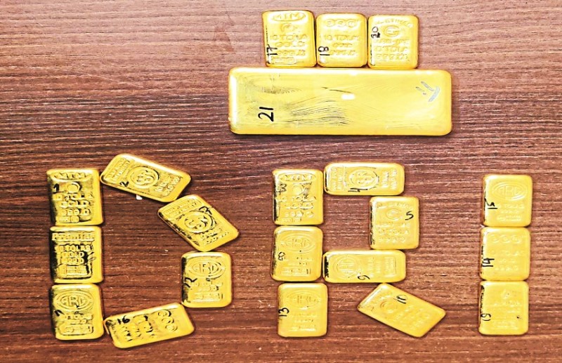 Gold worth crores seized from train at Raipur station