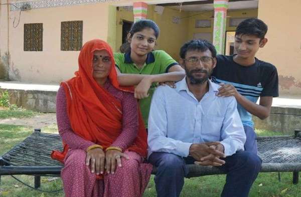  दो चरवाहे भाइयों की बेटियां एक साथ बनेंगी डॉक्टर