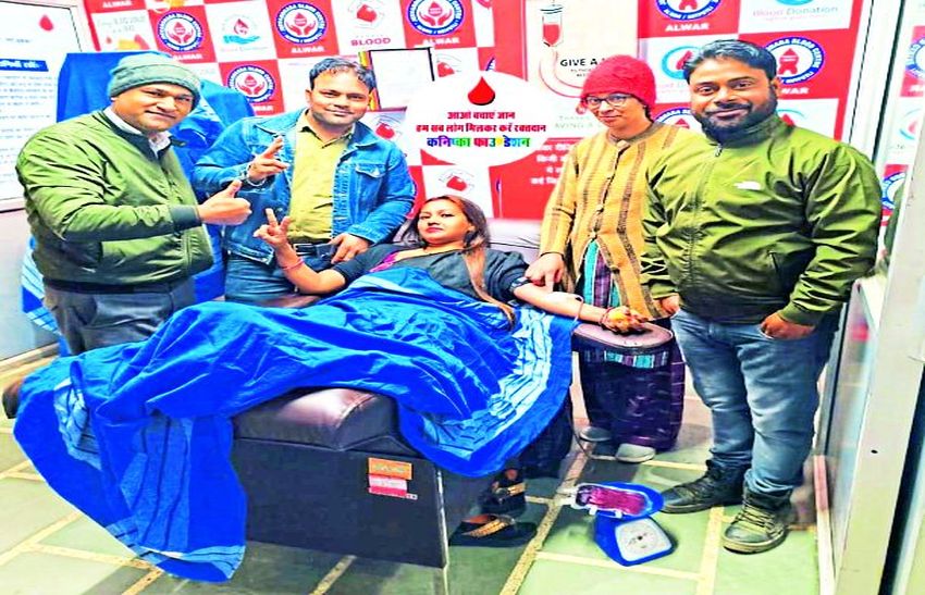 महिलाएं भी बचा रहीं लोगों की जिंदगी