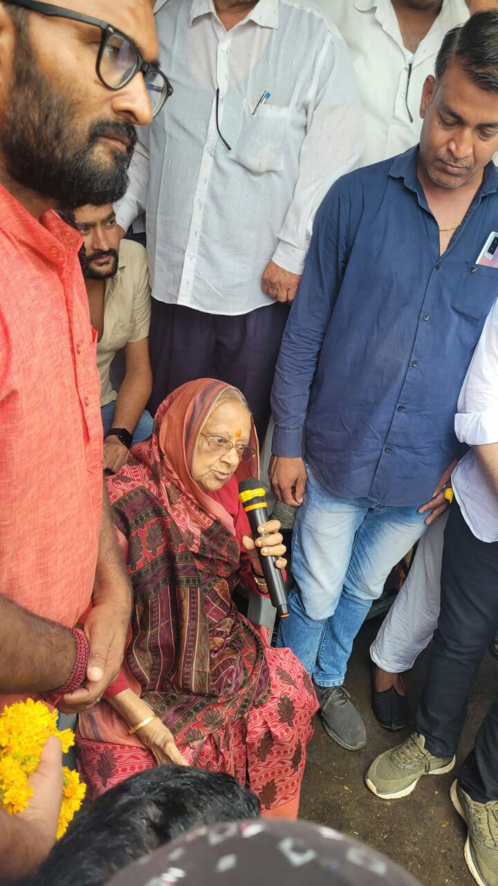 बजरी धरने के समर्थन में सोमवार से जीजी ने धरने पर बैठेन का किया एलान