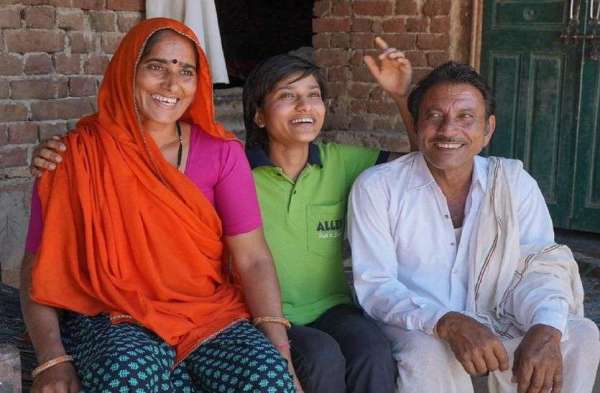  दो चरवाहे भाइयों की बेटियां एक साथ बनेंगी डॉक्टर