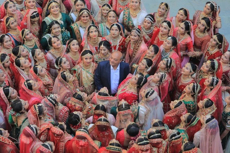 पिता की भूतिका निभाने वाला भी पिता, 4,876 बेटियों के पिता हैं महेश पापा