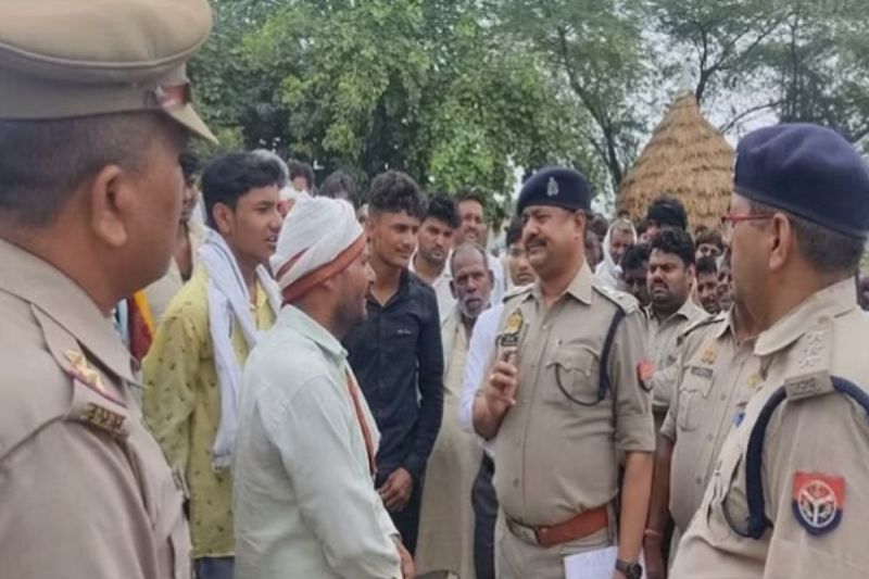 Mainpuri Triple Murder Daughter In Law Shot Dead With Father And Son