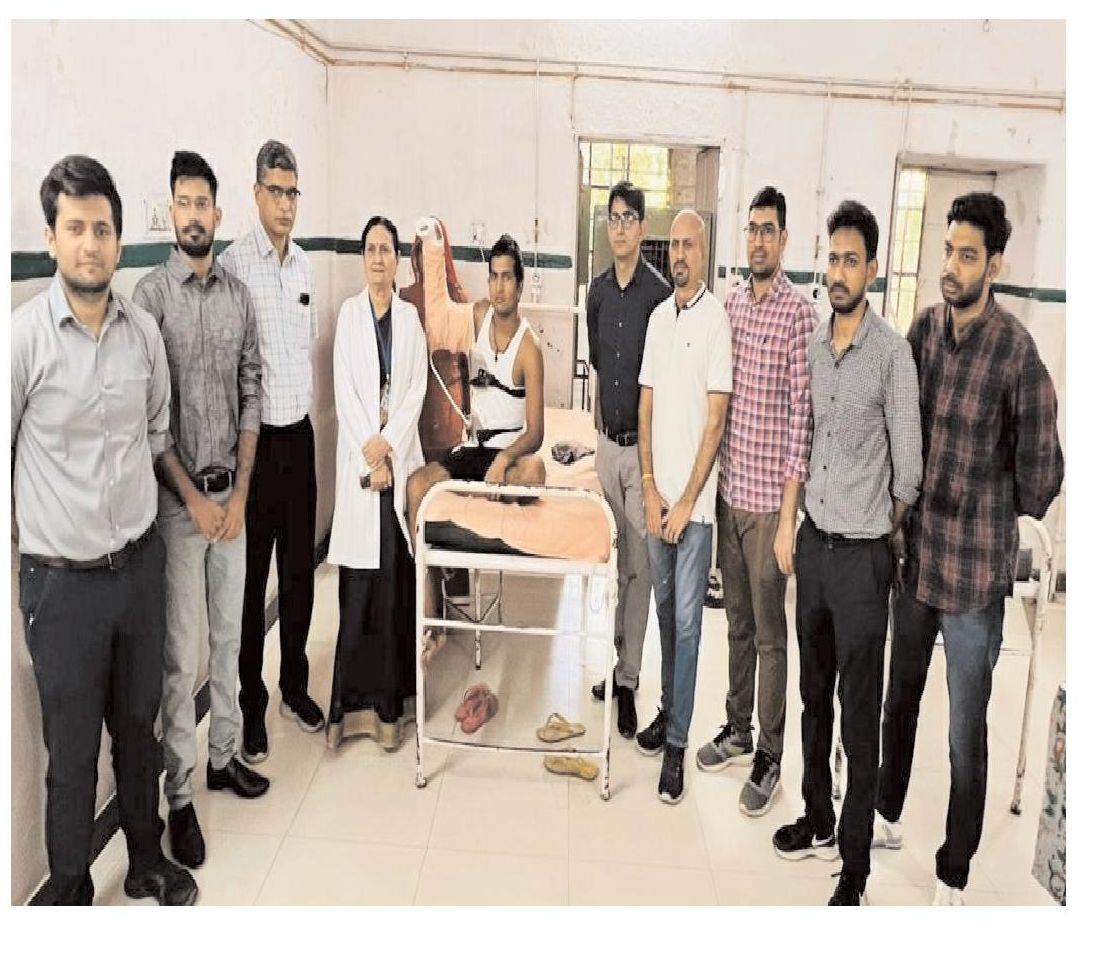पश्चिमी राजस्थान ब्रेकियल प्लेक्सस में में टेण्डन ट्रांसफर का पहला ऑपरेशन