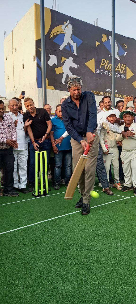 Former star cricketer Kapildev and Madanlal in Raipur