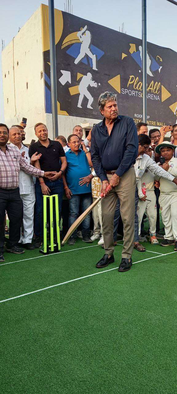 Former star cricketer Kapildev and Madanlal in Raipur