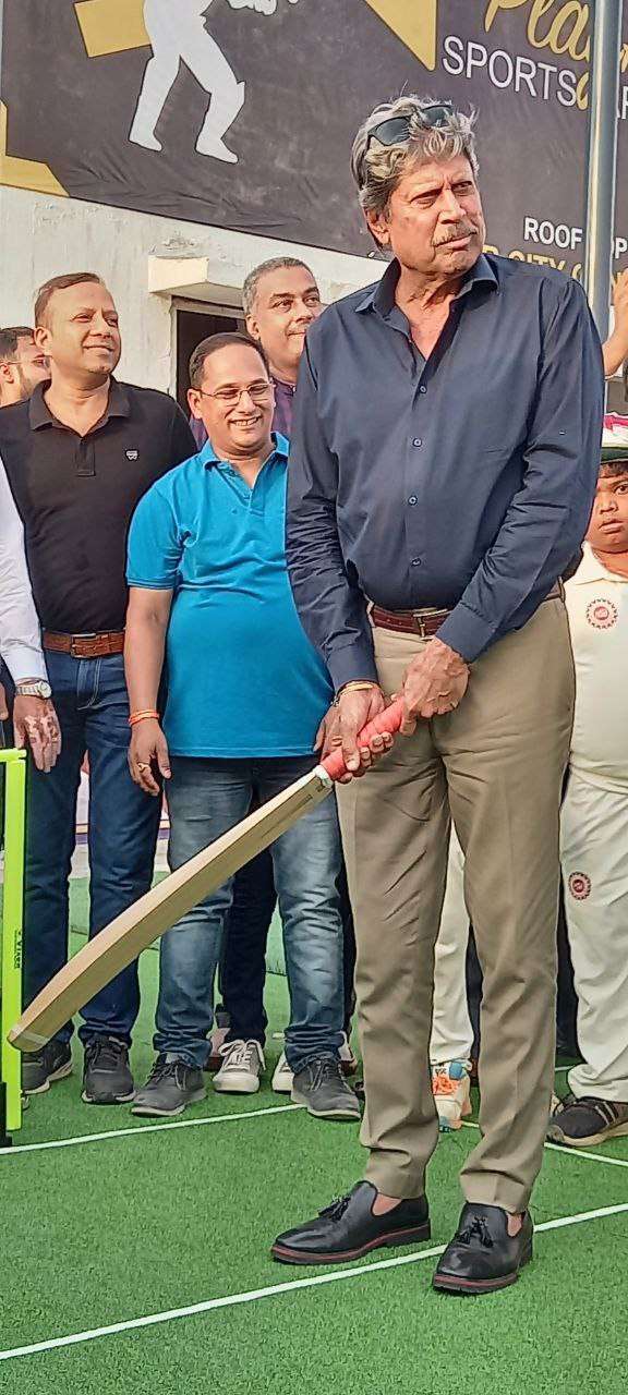 Former star cricketer Kapildev and Madanlal in Raipur
