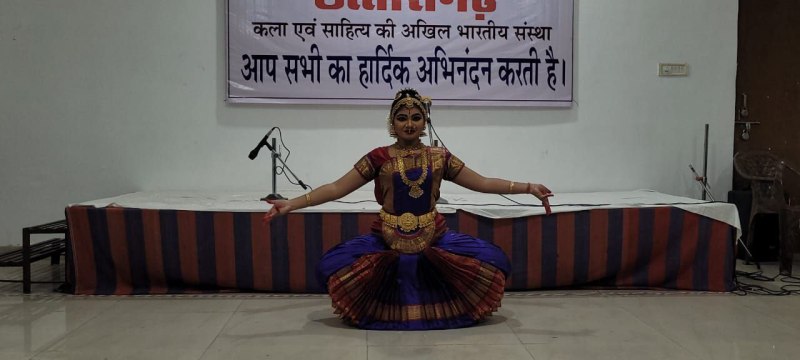 Child artistes presented Thumri, Bharat Natyam