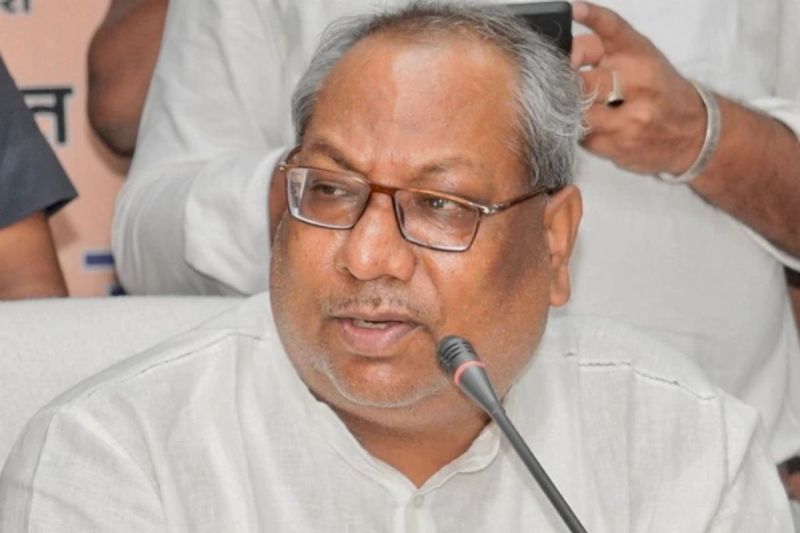 sanjay nishad shocking statement on death of patients in ballia