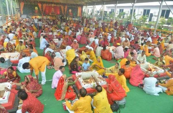 महालक्ष्मी यज्ञ में दी 50 लाख आहुतियां......दे​खिये तस्वीरे