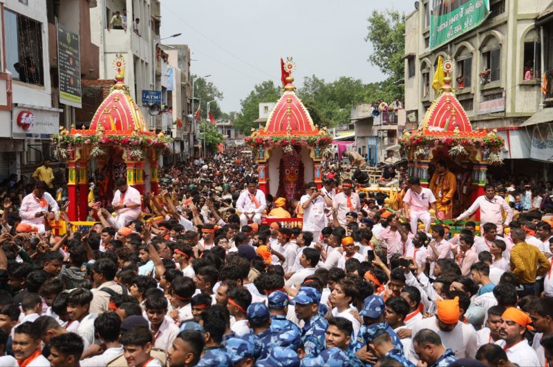 Ahmedabad RathYatra: जय रणछोड़, माखनचोर के नाद से गूंजा अहमदाबाद