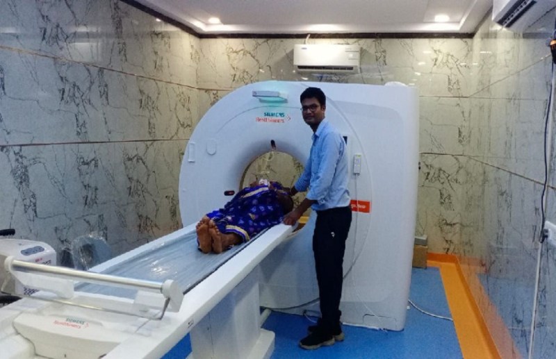 अस्पताल में भटक रहे मरीज, सोनोग्राफी और एक्स-रे कराने के लिए लगाना पड़ रहा भारी लाइन, इन सुविधाओं से हो रहे वंचित