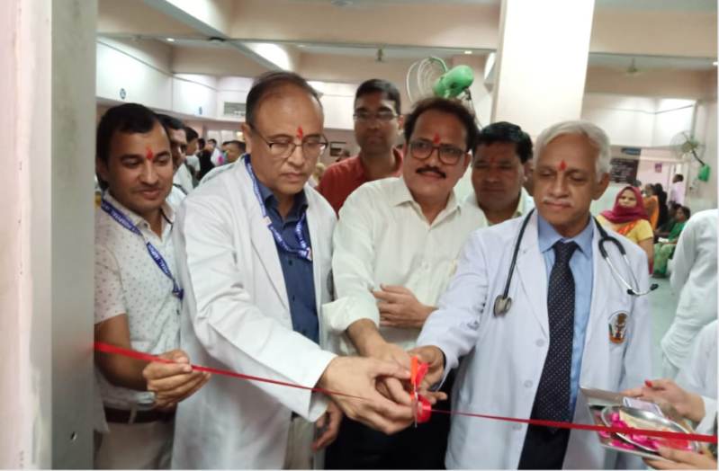 Facility Of Investigation Medicine And Prescription In One Room Of SMS Hospital In Jaipur Rajasthan