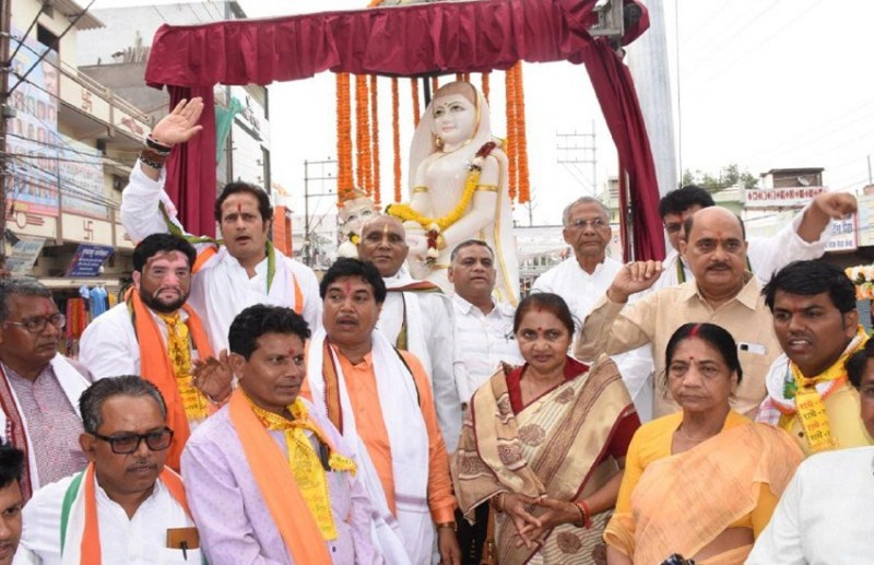 मां कर्मा के जयकारों से दिनभर गूंजा रामनगर, शाम को चौक का उद्घाटन