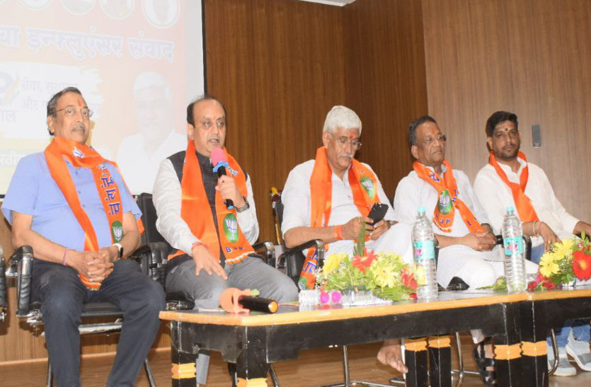 sudhanshu_trivedi_1.jpg