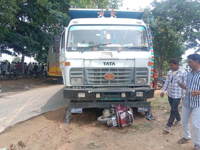 ओवरलोड पर लगाम नहीं, दुर्घटना के बाद भी नहीं चेते अधिकारी