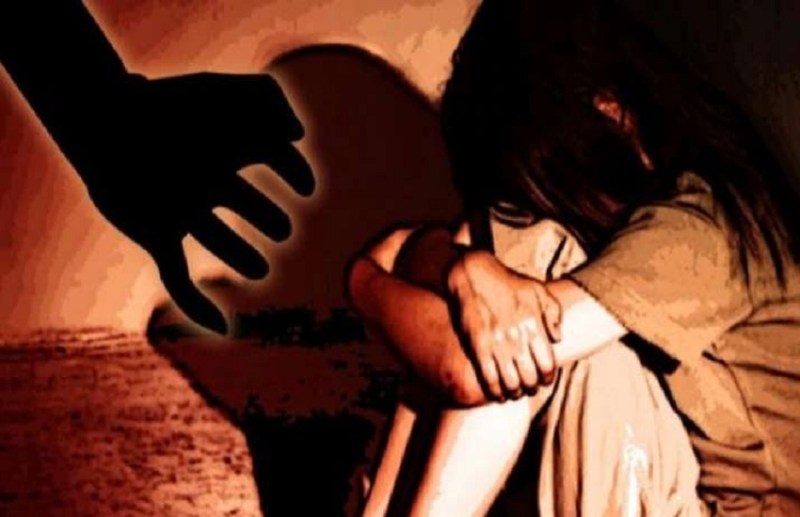 पिता बना शैतान, बेटी के नाबालिग सहेली की लूटी आबरू, पुलिस ने भी नहीं लिखा रिपोर्ट