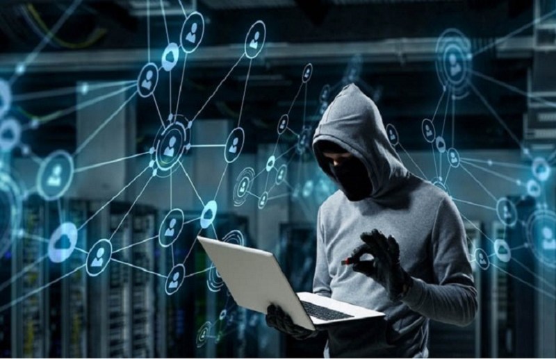 ऑनलाइन ठगी : अगर करते हैं इन ऐप्स का इस्तेमाल, तो हो जाएं सावधान, लग सकता है लाखों का चूना