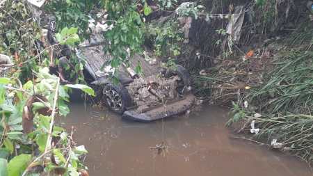 श्मशान घाट के पास मिली कार,दोनों युवक लापता