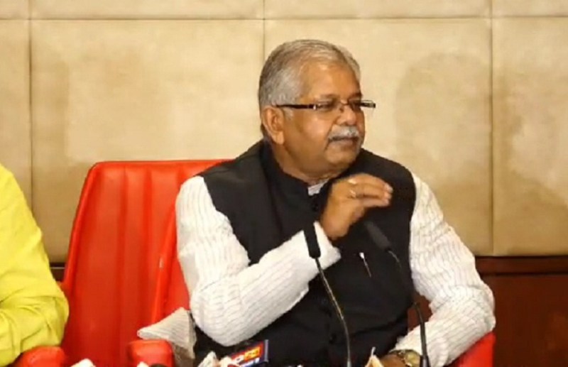 CG Politics: Dharamlal Kaushik said - Praveer Bhanjdev's murder is the country's first political murder