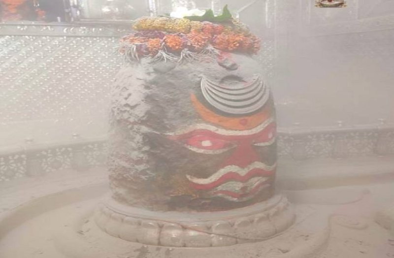 21 thousand were taken from 6 visitors in the name of Bhasma Aarti, FIR registered