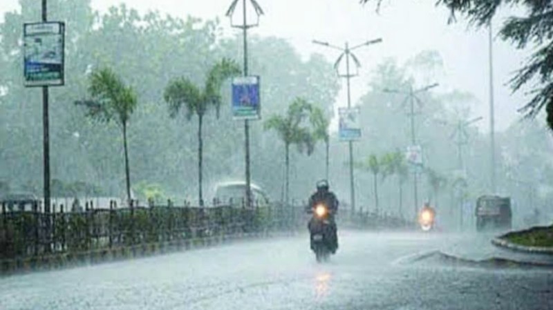 UP Weather:मानसून ने दी दस्तक,जमकर हुई बारिश