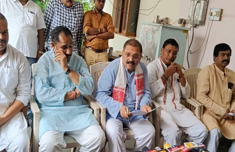 Bastar burning in the fire of conversion due to Congress, Santosh Pandey