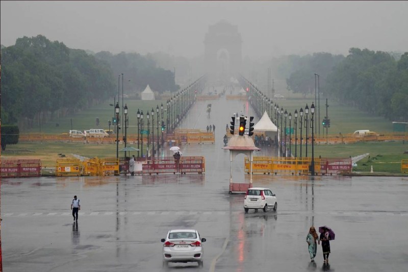 दिल्ली में जोरदार बारिश का अलर्ट, जानें कैसा रहेगा इस हफ्ते मौसम का हाल, IMD ने दिया अपडेट