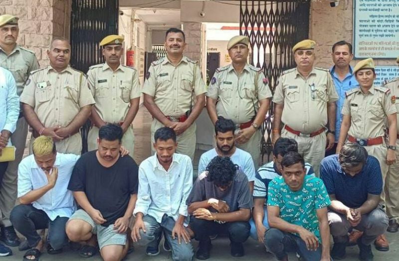 police_raid_in_call_center_duped_people_from_canada_and_america_and_eight_people_arrested_in_rajasthan.jpg