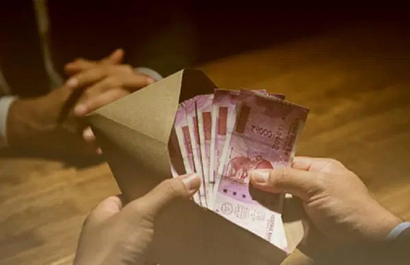 महिला पटवारी का ऑडियो वायरल, कर रही थी ऐसी बातें, कॉल कर मांगी इतनी रकम