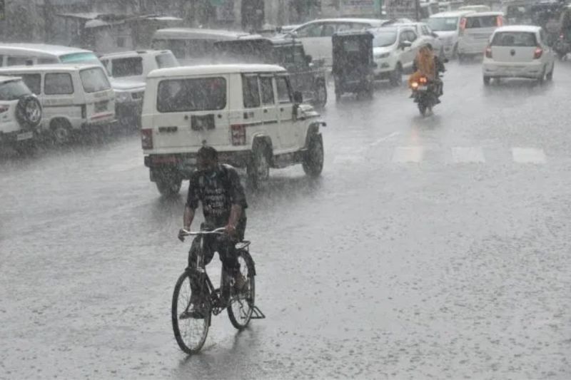imd forecast Heavy rain alert today UP weather mansoon update
