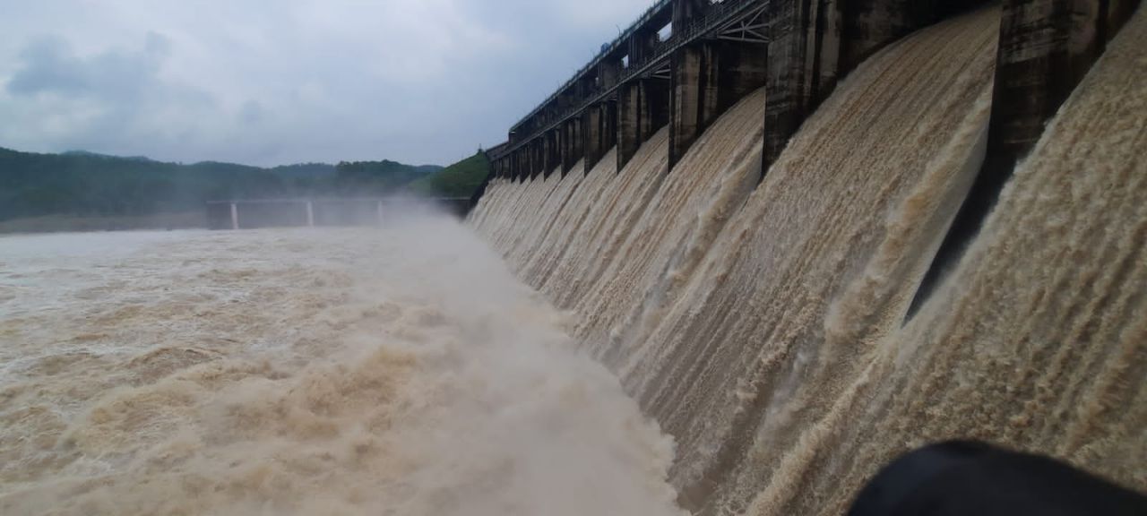 dam.jpg