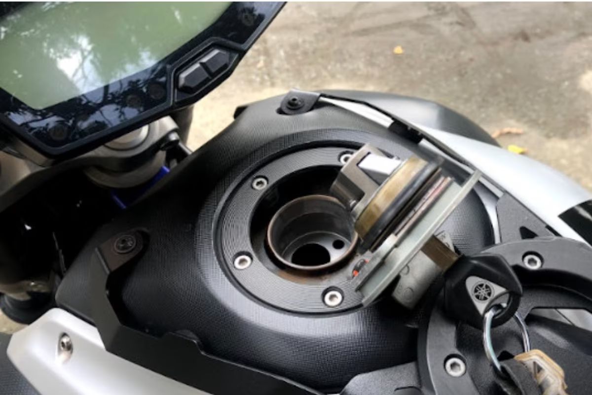 What to do if water has entered the fuel tank of bike