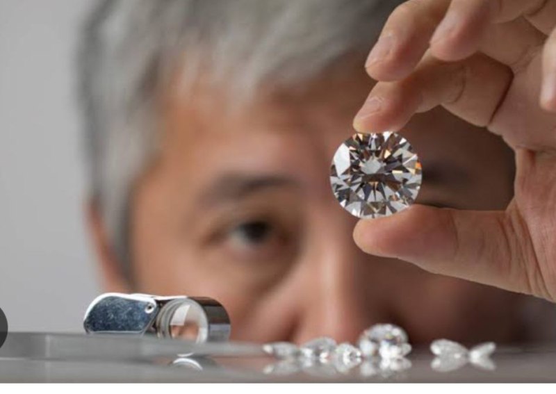 कृत्रिम लेबग्रोन हीरों का बेताज बादशाह बनेगा सूरत