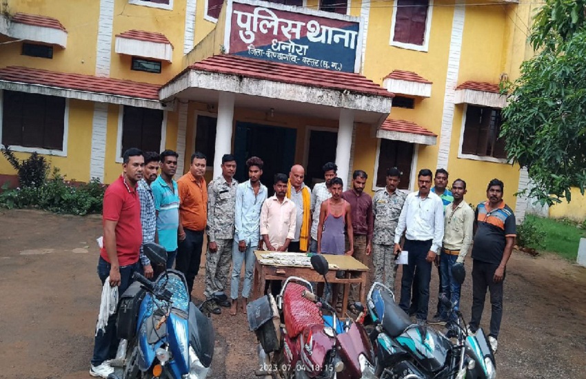 सट्टे के ठिकाने पारा छापा ! लाखों की लगा रहे थे बाजी, पुलिस ने पकड़ा रंगे हाथों, देखें VIDEO