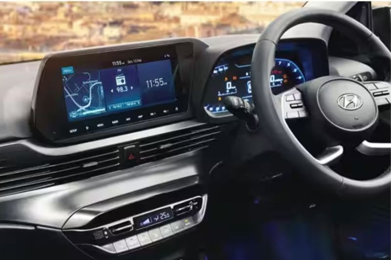 How to remove scratches from the car touch screen