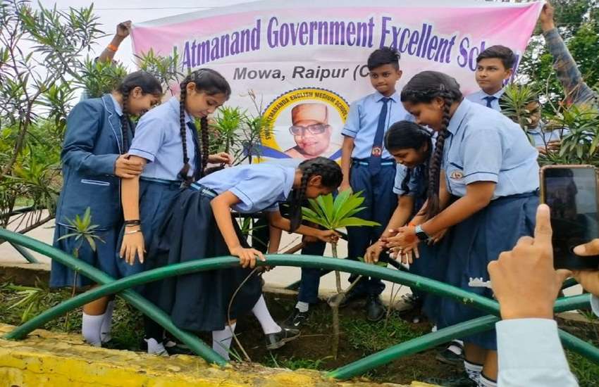 Women took oath to protect the environment in Sawan