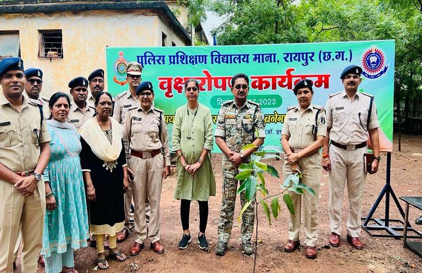 Women took oath to protect the environment in Sawan