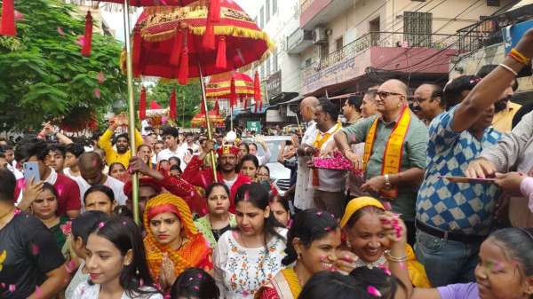 Shree Jagannath Rath Yatra started with pomp