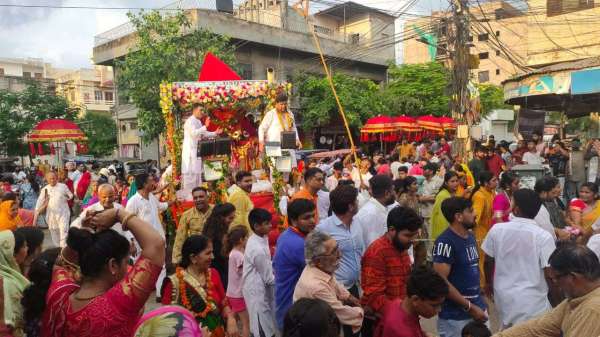 Shree Jagannath Rath Yatra started with pomp